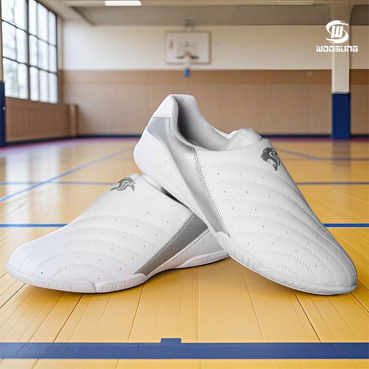 Sepatu Taekwondo Putih